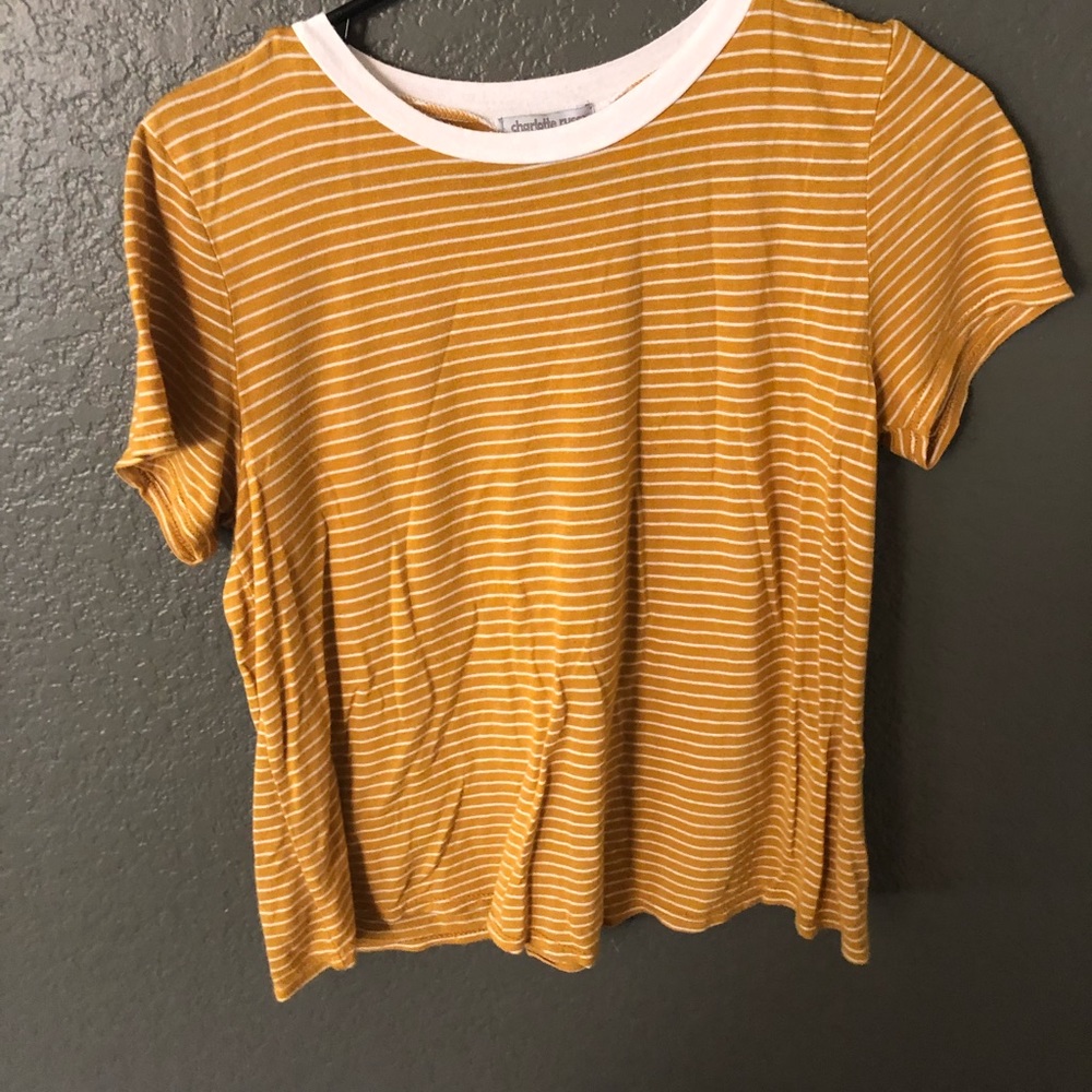Yellow tee shirt